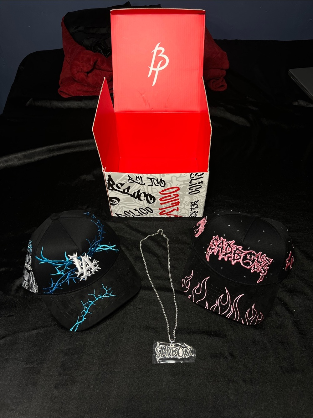 2 hats